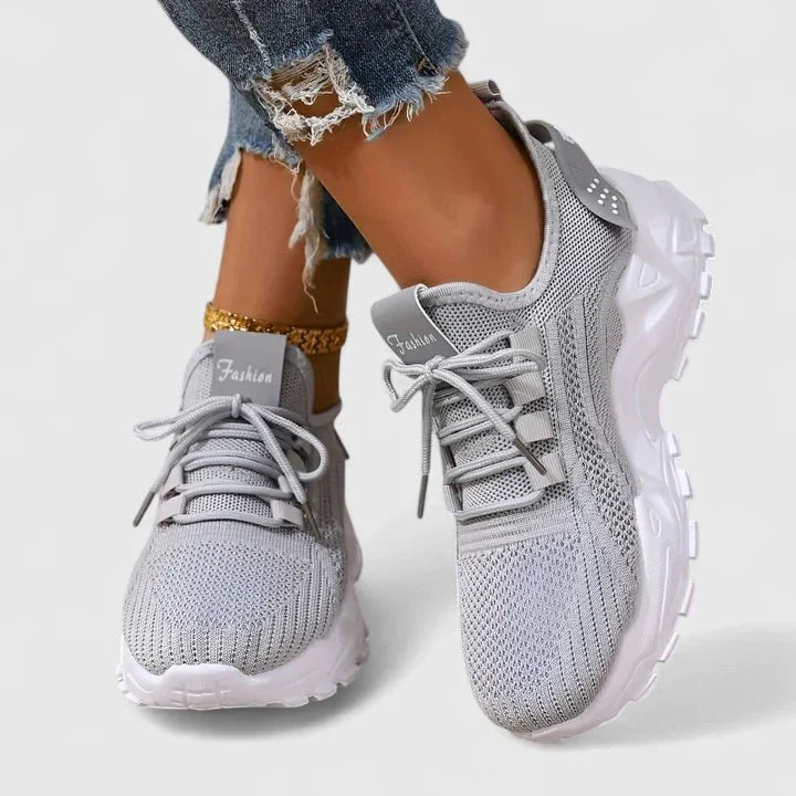 Нора | Ортопедични маратонки